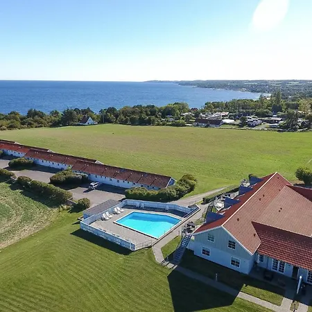 Amazing In With 1 Bedrooms, Wifi And Outdoor Swimming Pool * Аллинге
