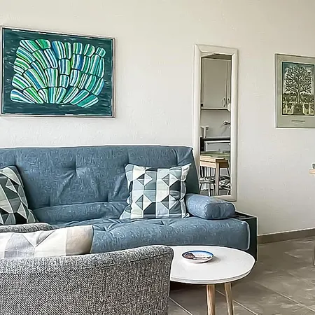 Amazing In With 1 Bedrooms, Wifi And Outdoor Swimming Pool Аллинге