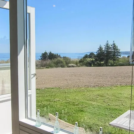 Amazing In With 1 Bedrooms, Wifi And Outdoor Swimming Pool * Аллинге