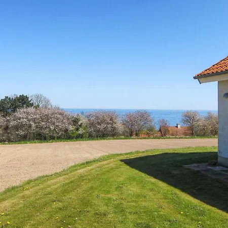 Апартаменты Amazing In With 1 Bedrooms, Wifi And Outdoor Swimming Pool Аллинге