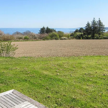 Amazing In With 1 Bedrooms, Wifi And Outdoor Swimming Pool * Аллинге