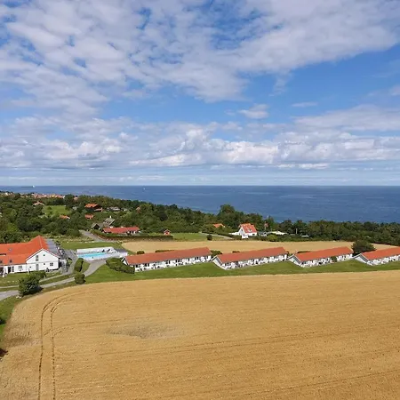 Amazing In With 1 Bedrooms, Wifi And Outdoor Swimming Pool